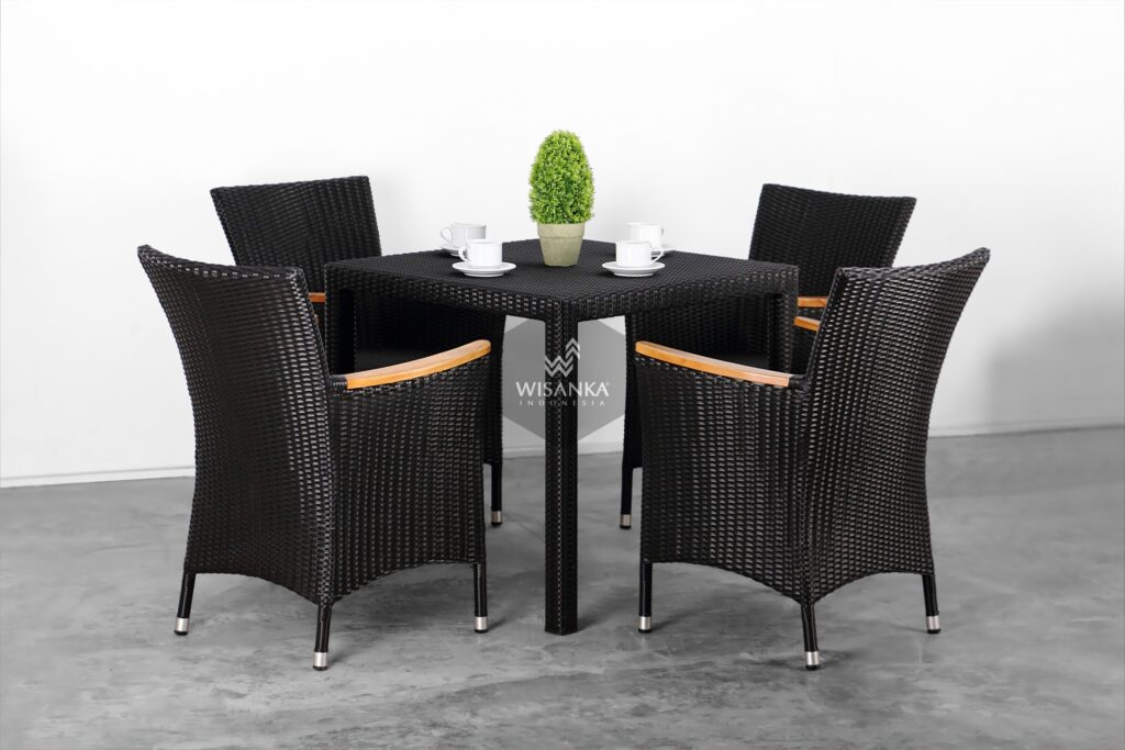 Synthetic Rattan Furniture Nova Dining Set