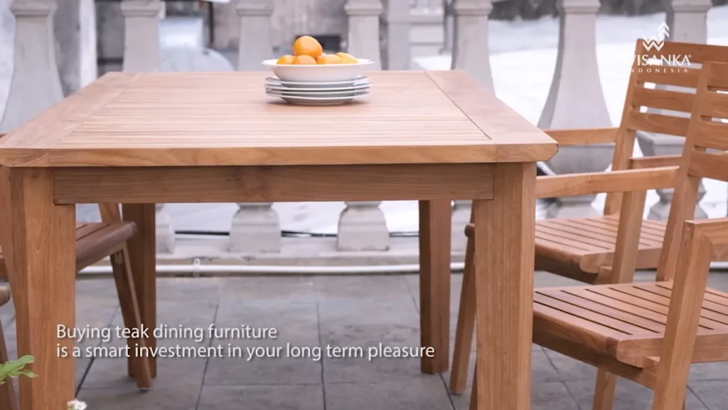 The Pros and Cons of Outdoor Teak Patio Furniture